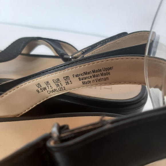 Naturalizer 9.5 WIDE Charlize platform san… - Picture 4 of 7